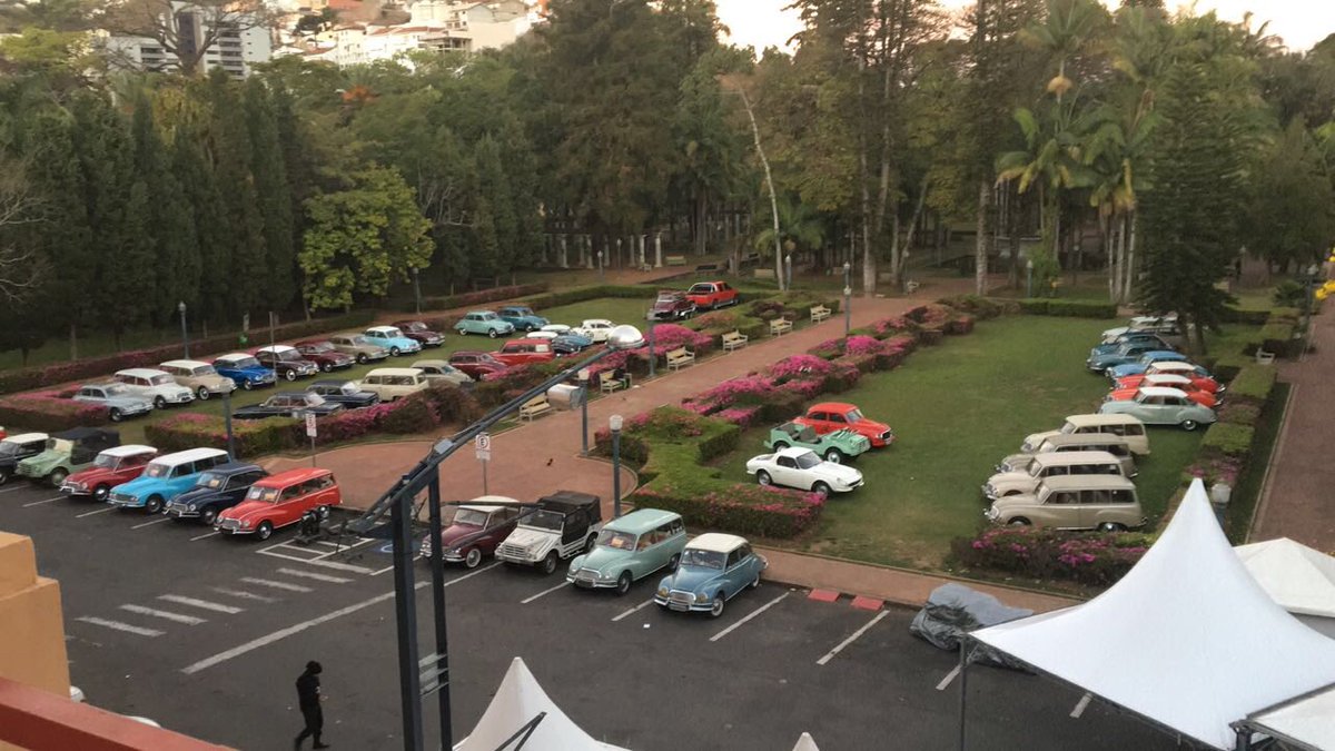 flaviogomes69's tweet image. Dia amanhecendo em Poços de Caldas... #bluecloud