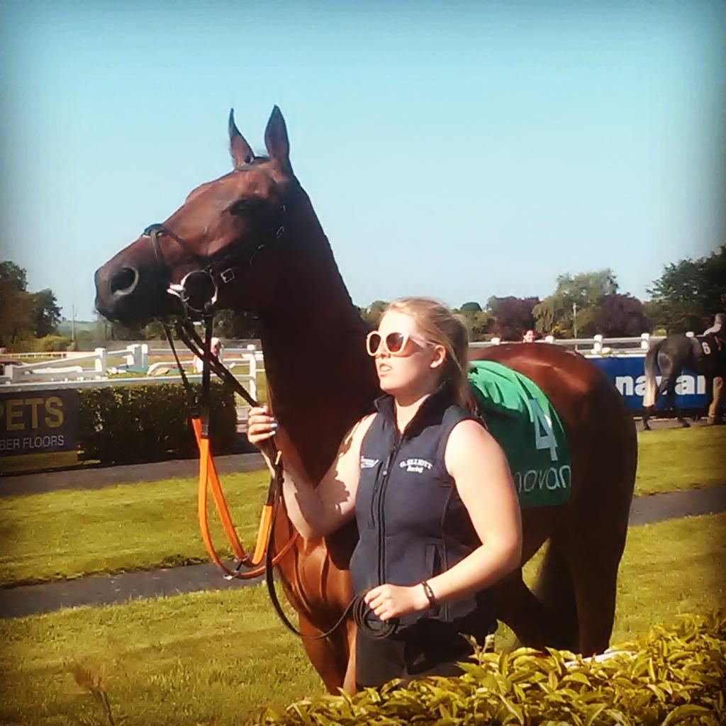 desertdove7's tweet photo. @deanwalker73 @alexhutter91 @gelliott_racing #GoidLuck For the Always #SmilingEliza & #JsckKennedy #GirdinElliottRC https://t.co/QBit6Lfggc
