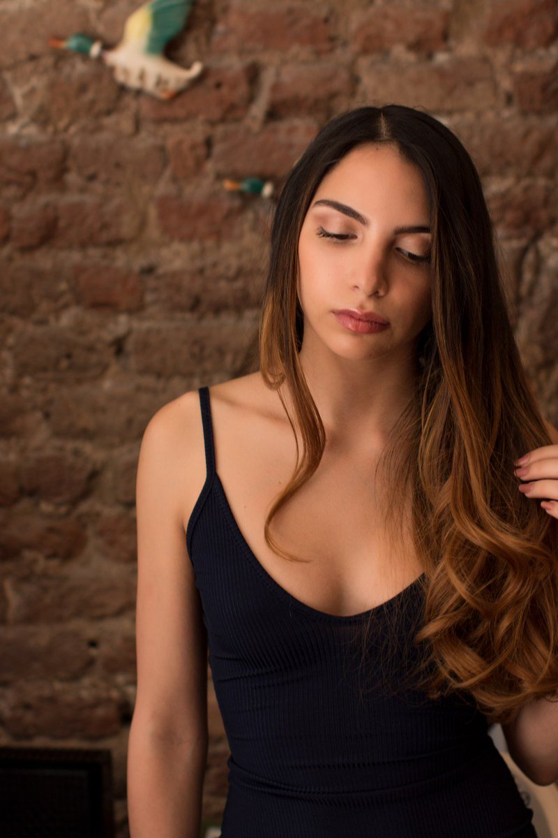 PaintedLadyLDN's tweet photo. Top hair colour trends for Autumn 2018 https://t.co/DMq2M1DcQe https://t.co/4hsg78HmxI