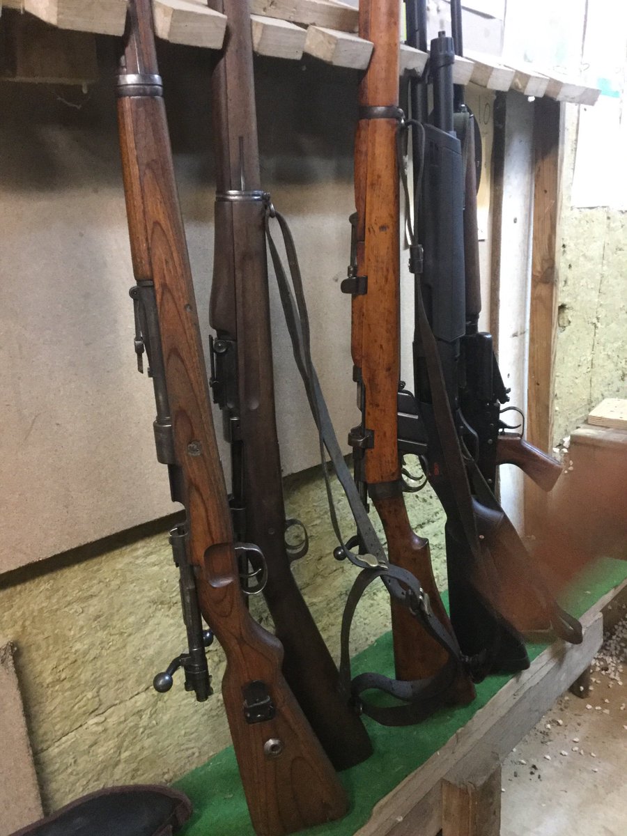 RangeDays's tweet image. Just enjoying ourselves with these five and plenty of ammo.