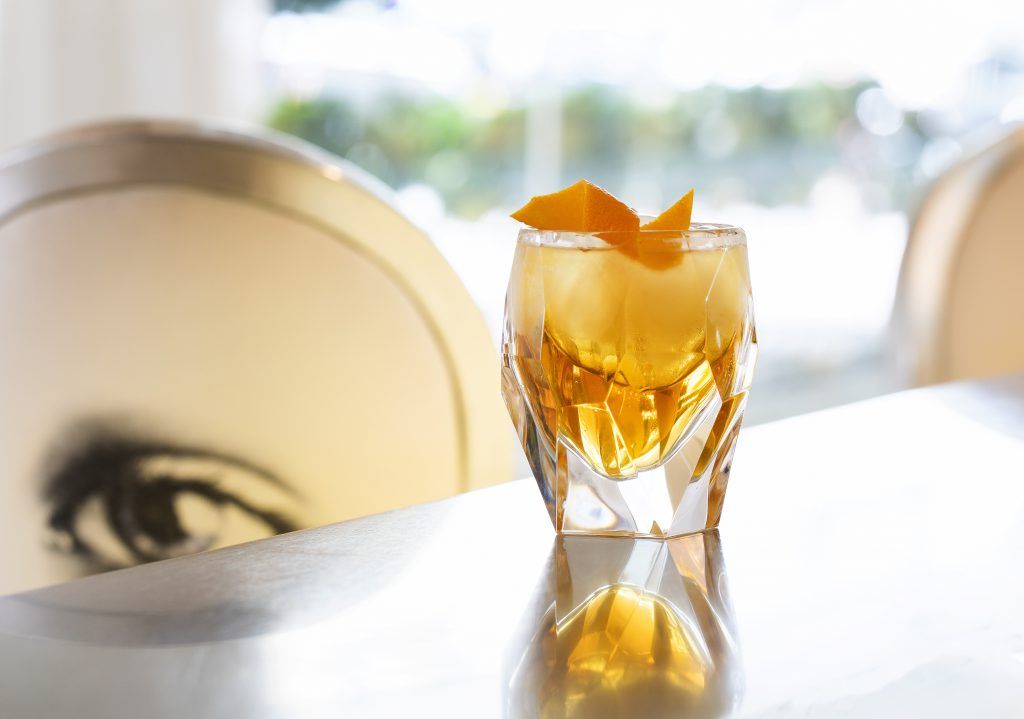 Catch some #FridayFeeling vibes thanks to this recipe for <a href="/SandersonLDN/">Sanderson London</a>'s Imperium cocktail buff.ly/2LbC25l