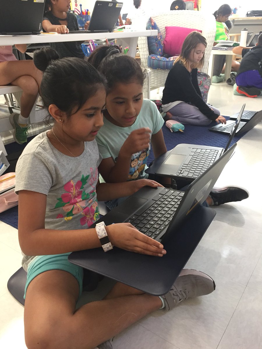 BrownSTEMteach's tweet photo. Flexible seating &amp; collaboration in math!  @MadisonsTrust16 #mtes3yr #pl https://t.co/IHrsnpfwDC