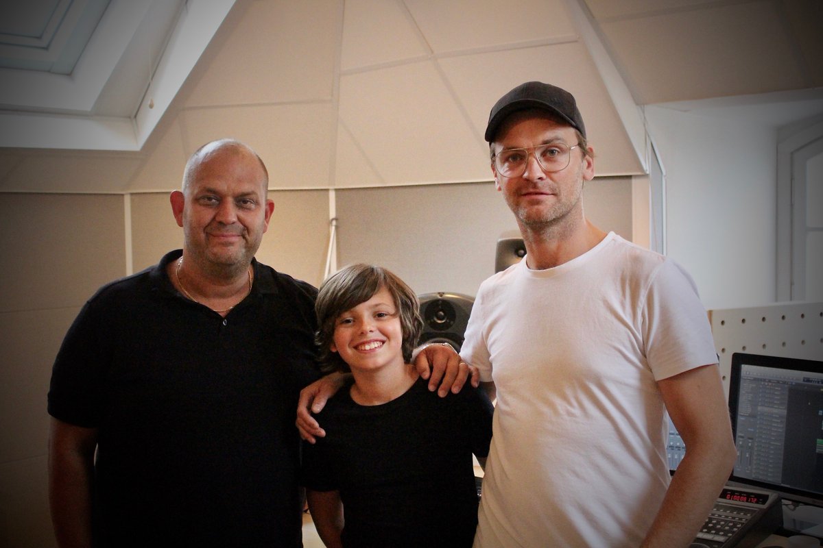 More Photo’s from the Collab Studios in Sweden  :) really pleased with the music we made.

#jackandtim #britainsgottalent #goldenbuzzer #grateful #BGT #singersongwriter #sweden🇸🇪 #songwritingsession #theluckyones #acscustomuk #gibsonguitaruk #thankful