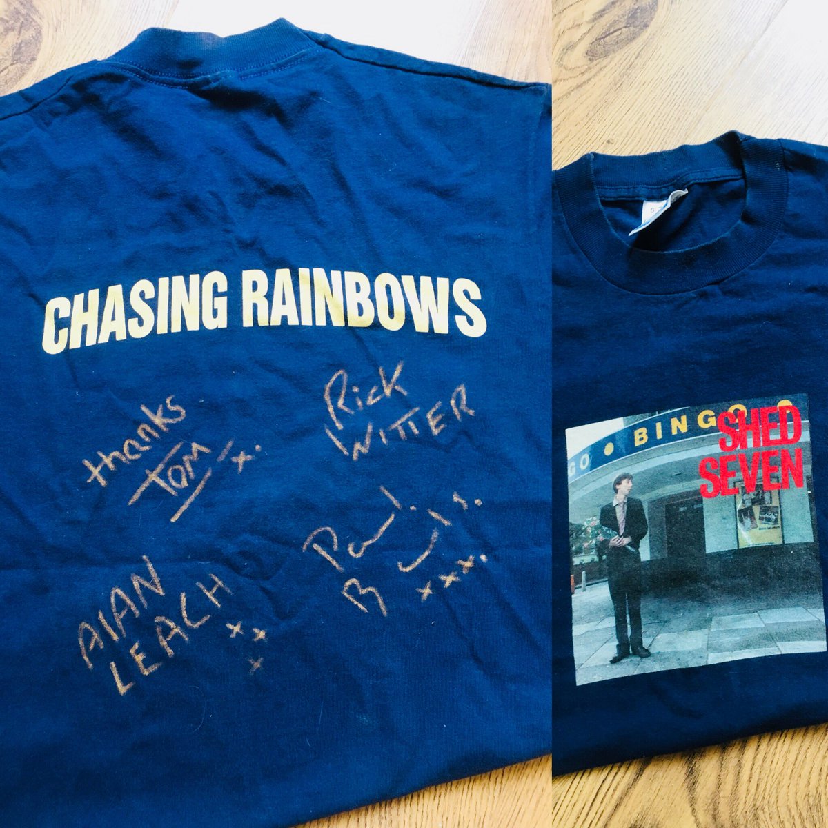 jacko_jess's tweet photo. 20yrs old and never worn, signed t-shirt. It might get worn tonight?! @shedseven @Ricktw1tter @TomGladwin2 @AlanShed @BingleyFestival https://t.co/1X94O1bgX5