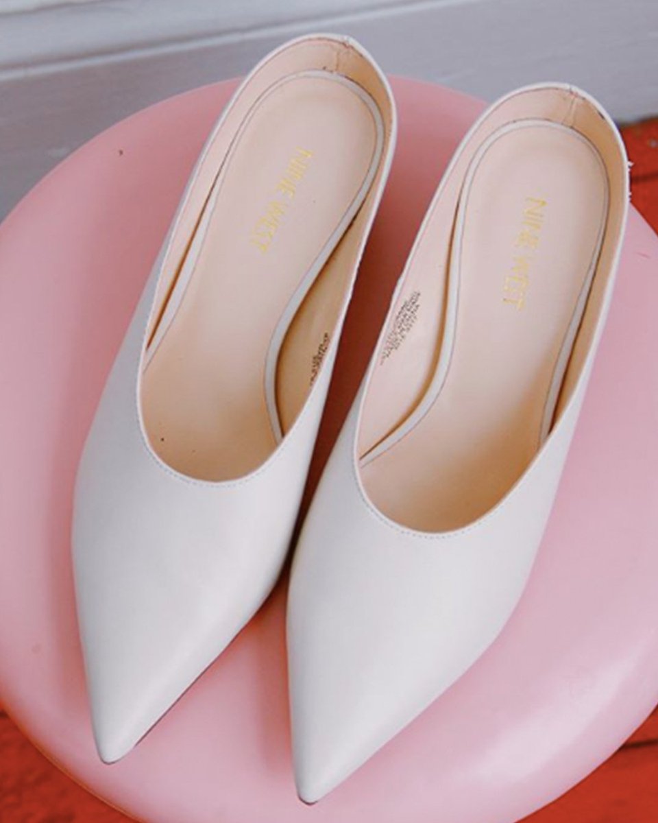 quan pointy toe pumps