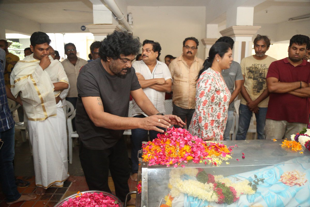 NTVJustIn's tweet photo. Photos: Celebs pays respects to #BAJaya
https://t.co/UVtGB4FHpI
#BARaju #Tollywood https://t.co/wpvBrvRi7Z