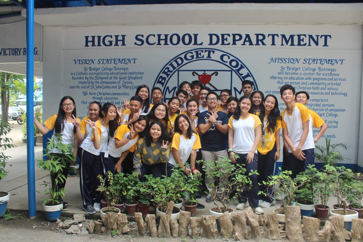 7Blisss's tweet photo. Bliss S.Y. "17-18" 💛 https://t.co/SlDdpKT3qZ