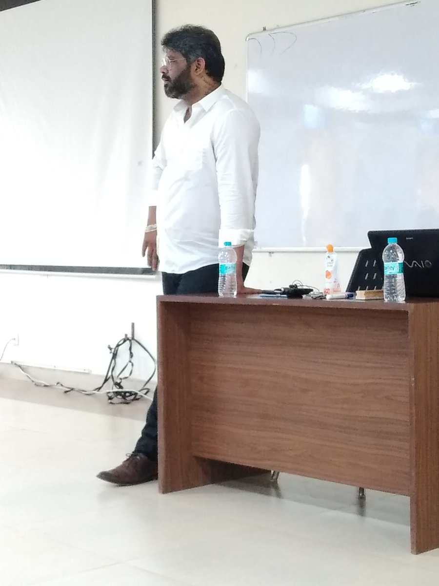 RaghavBhatnagar's tweet photo. Mr Uday Kiran Poodipeddi, Head HR,  @RelianceHF addressed the students of @SriSriU and left them introspecting on the importance of Attitude and Intent. https://t.co/miWfRAQ8Q7