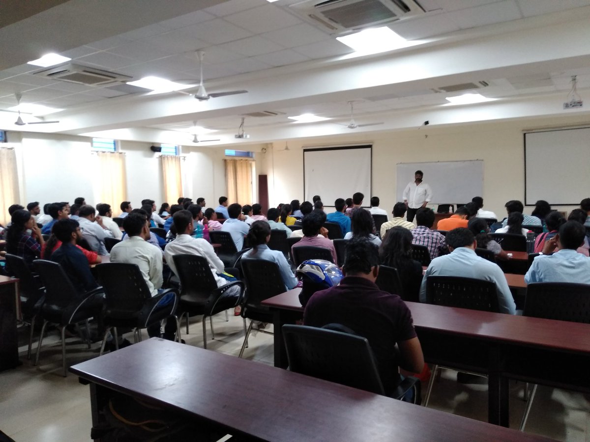 RaghavBhatnagar's tweet photo. Mr Uday Kiran Poodipeddi, Head HR,  @RelianceHF addressed the students of @SriSriU and left them introspecting on the importance of Attitude and Intent. https://t.co/miWfRAQ8Q7