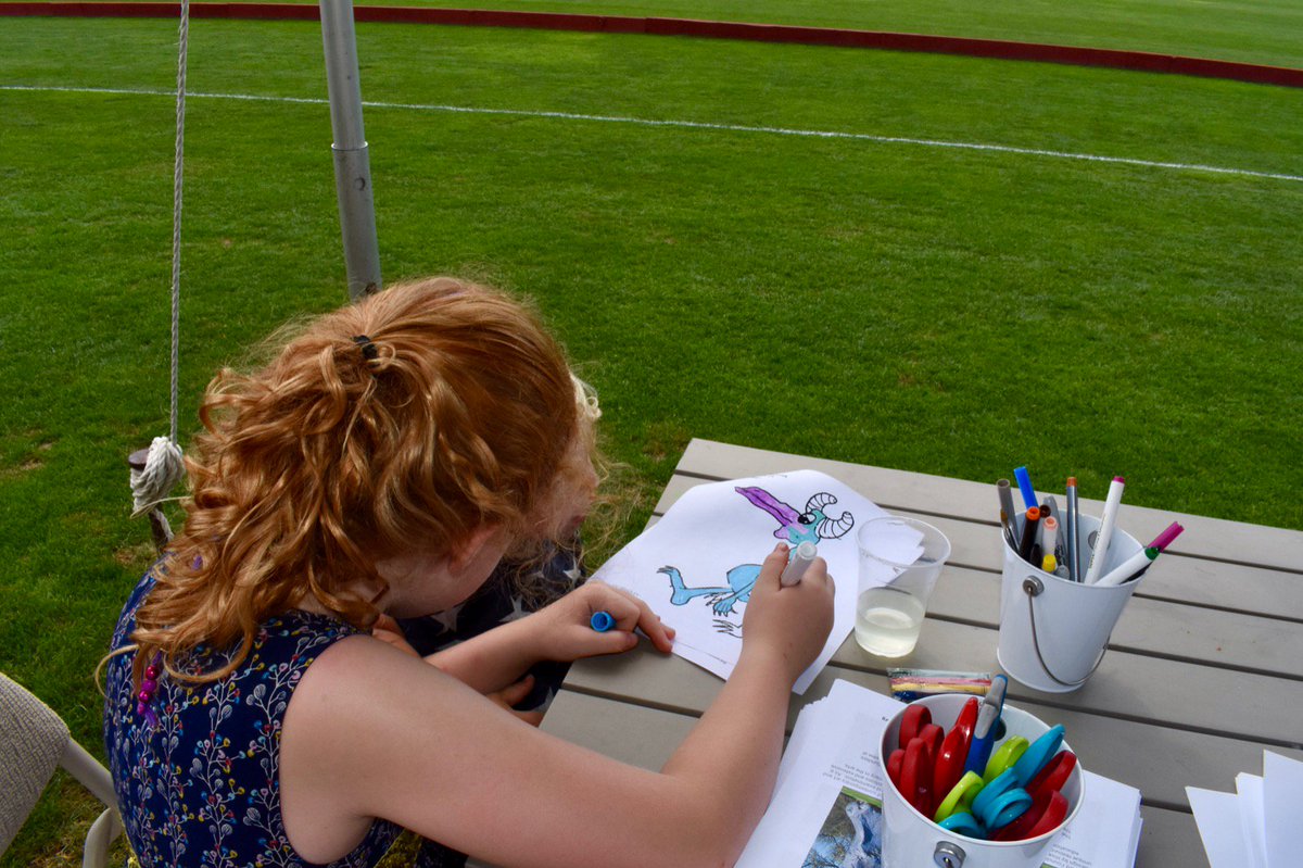 BrantFoundation's tweet photo. We love this girl’s drawing of Joe Bradley’s “Lizard Walk”!

Come visit the Brant Foundation during polo this Sunday and bring your children to our activity tent for drawing, collages, and more! 

@greenwichpoloclub #thebrantfoundation #contemporaryart  #greenwichpolo https://t.co/soSAVurROb