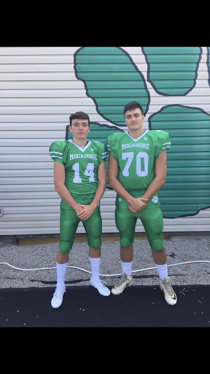 JarredTaylor70's tweet image. Happy birthday to QB1, let’s eat up tonight 💪🏽💪🏽