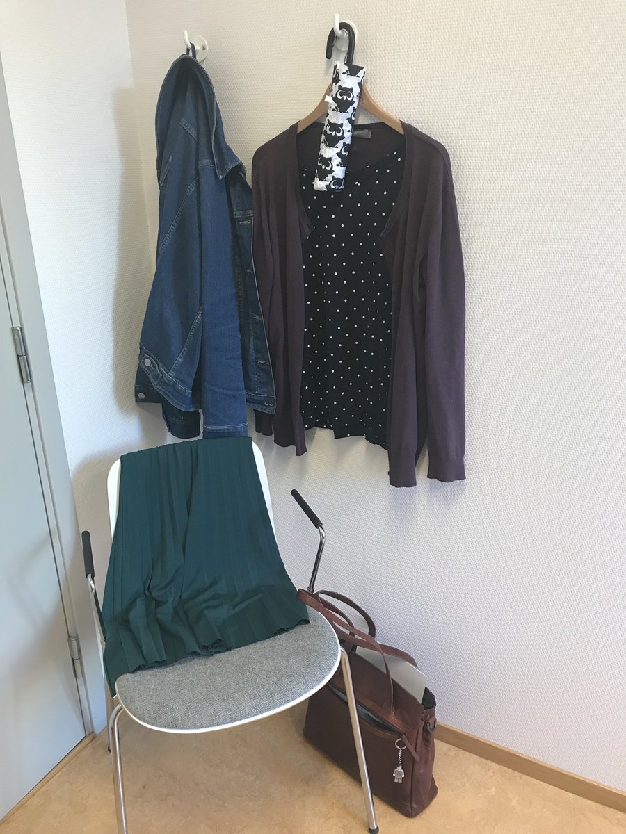 sisselgram's tweet photo. I’ve gotten the habit of keeping a spare outfit at the office. This week it’s a #polkadot #t_shirt #pleated #skirt and a #cardigan. Way to perpetuate the stereotype. Also note the emergency #umbrella with #owls. #librarianfashion https://t.co/NaGGMzOWug