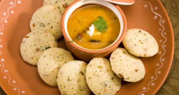NDTVFood's tweet photo. 10 Best Indian #Breakfast Recipes. #SaturdayMorning 
https://t.co/TEwvOY501V https://t.co/RTWTioF8Xh