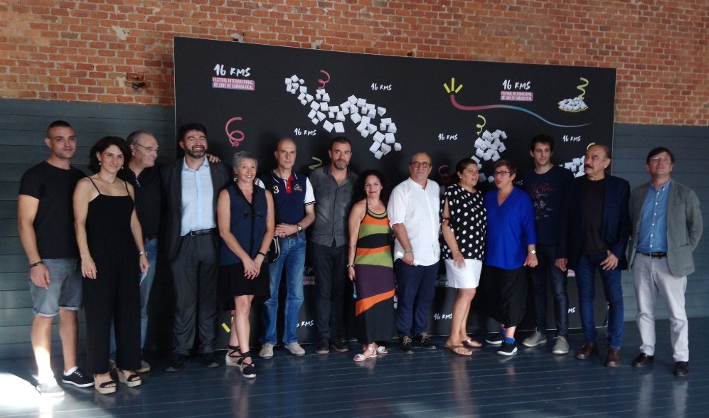 Festival16kms's tweet photo. Agradecemos a las personas, entidades e instituciones que han asistido esta mañana a la presentación del festival #16Kilómetros.

Por medio de debates, conciertos, talleres de alimentación y cine, reivindicaremos la lucha por la transformación social. 

https://t.co/ZYUpbYY7vY https://t.co/VJg499lr9u