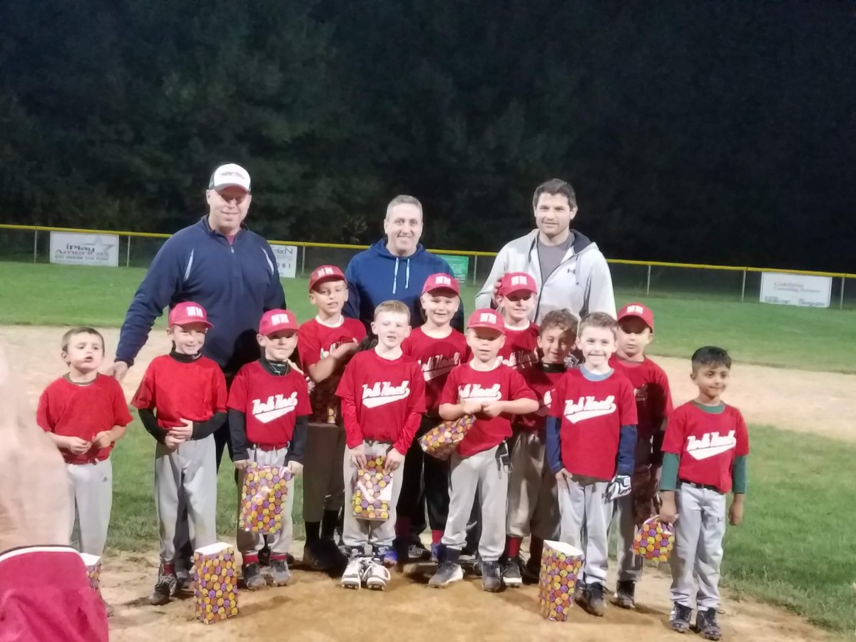NorthHowellLL's tweet image. From Robin H- Love Cheering for my Nephew, SPENCER!Here's to a a Great Season for the REDS! Must be the Manager Jack Grossman!
-
-
#northhowelllittleleague #NorthHowellLL #littleleague2018