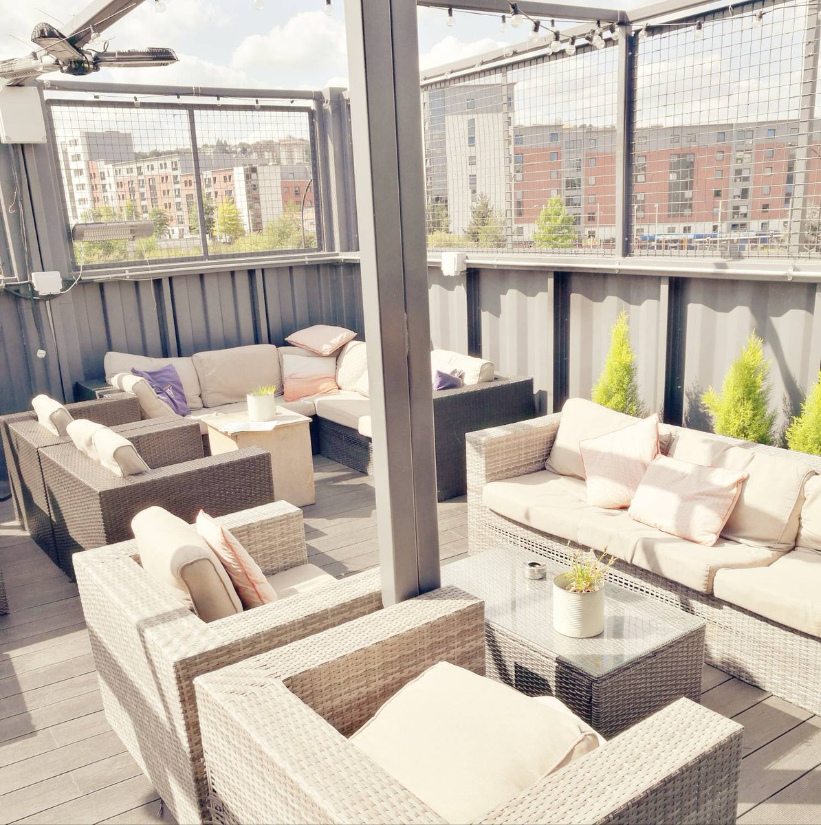 INC rooftop bar open all weekend!! Today from 2-11. Enjoy the sun, while it lasts 🌞
.
.
 #inc #rooftop #bar #sheffield #kelham #island #socialsheffield