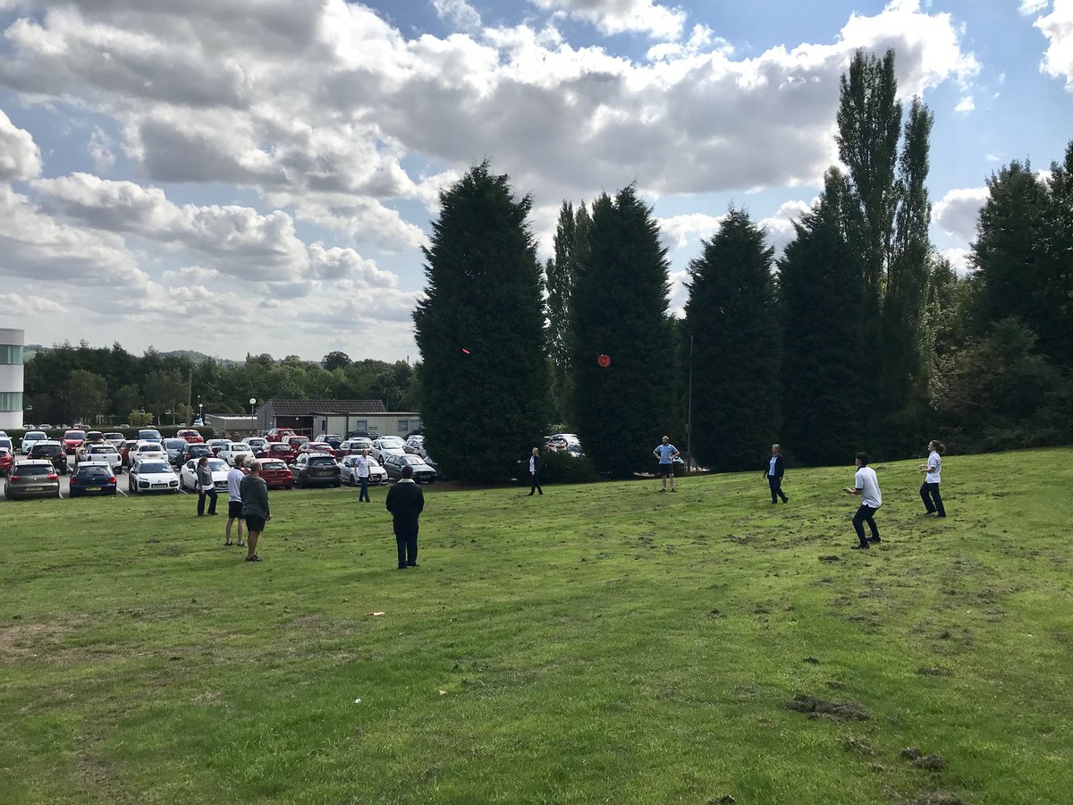 Trigracie17's tweet image. Last day of #WeActiveChallenge.  #bhphysio #workoutatwork was frisbee! #AHPsActive @UHDBTrust @gavinUHDB @KMiddletonCSP @jessiejaneOT