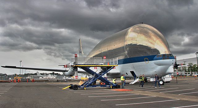 P66Aviation's tweet photo. #FlashbackFriday! #Onthisday in 1965, the #AeroSpacelines #SuperGuppy, a wide-body, oversize cargo carrier, took its first flight. It could carry a load of 54k lbs at 300 mph and was used notably for carrying large pieces of @NASA's #Apollo spacecraft. https://t.co/6uZCciJAvK
