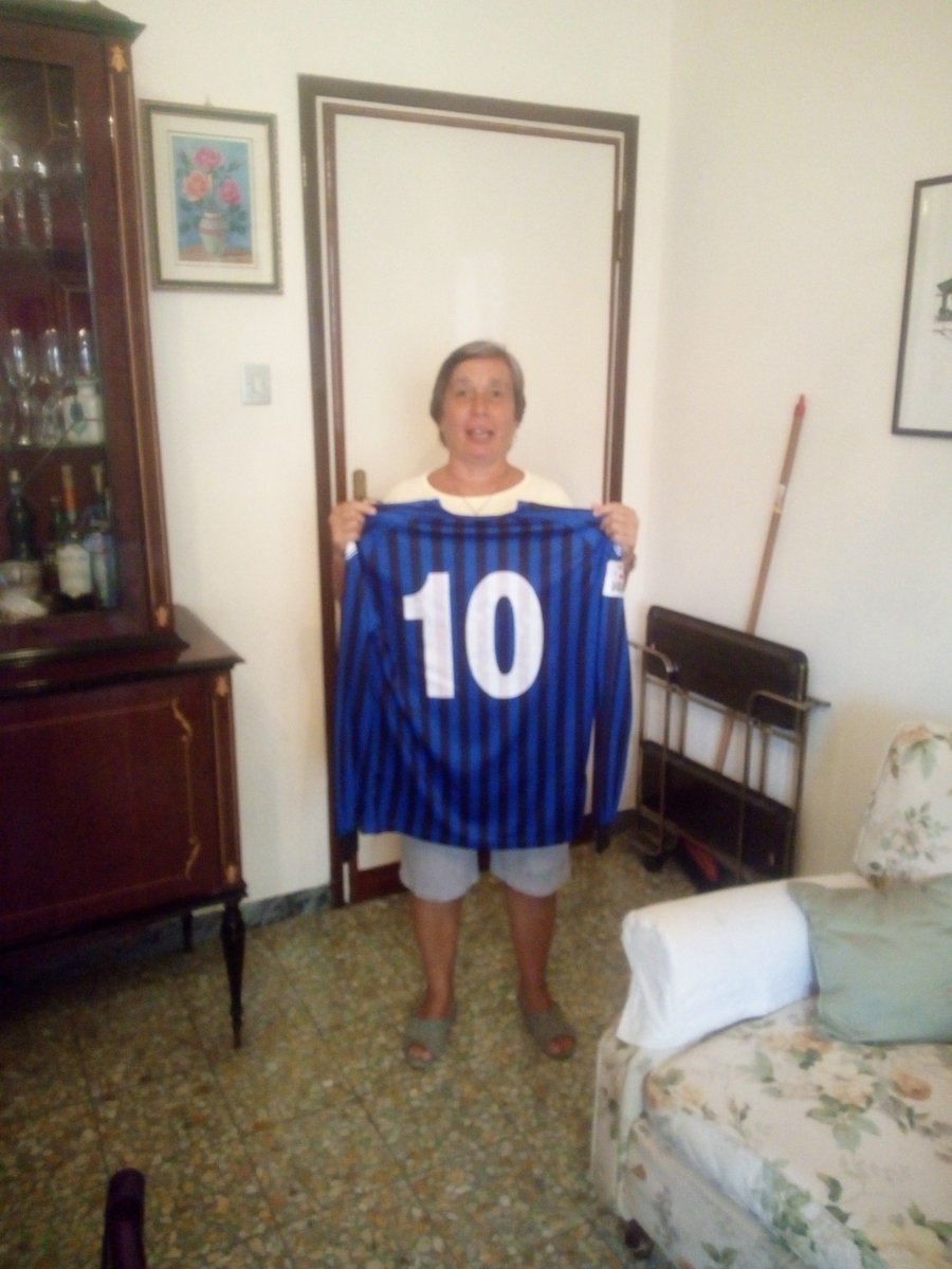 centopisa's tweet photo. #DONAZIONE
Altre due donazioni importantissime da @stepisa66; la casacca n.10 di Francesco "Ciccio" #FAVASULI, campionato 2012/13 ed i pantaloncini indossati dal #SINDACO Andrea #LISUZZO nella vittoriosa trasferta di #FERRARA per 2-1 del 23 novembre 2015. GRAZIE STEFANIA! https://t.co/I20mC9gyVn