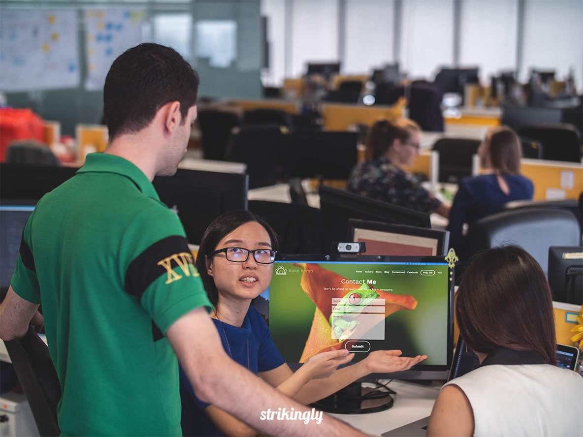 strikingly's tweet image. E-mail newsletters are great tool for reaching out to people and to your consumers. Let your visitors signup to receive important news and fresh updates from you! strk.ly/16o #signupform #updates #news #email #newsletter #website #information #Strikingly