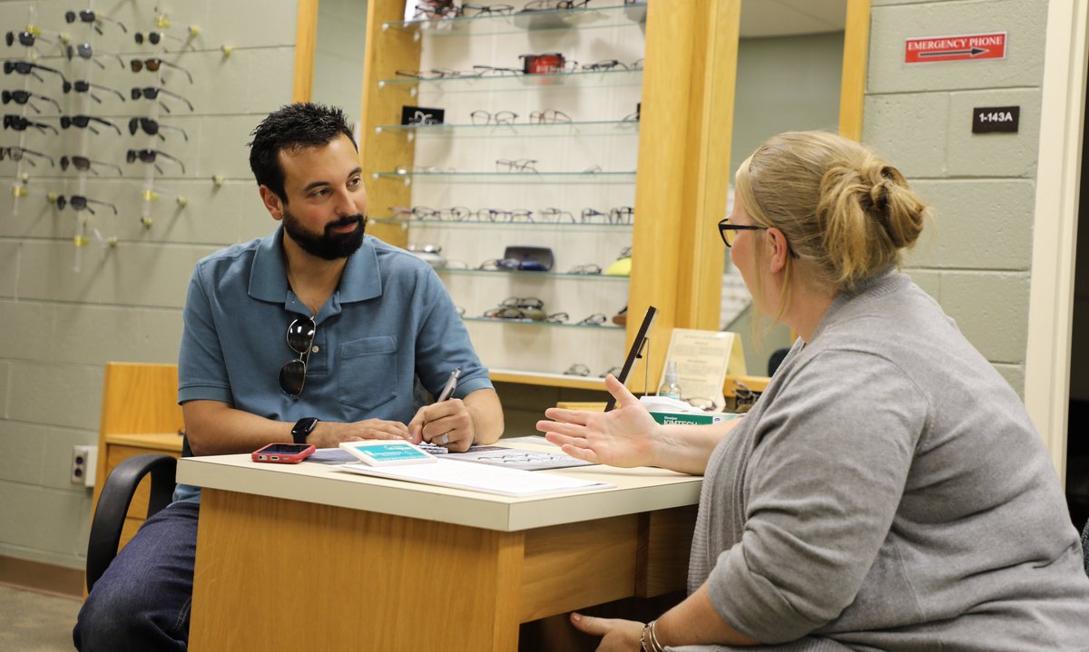 durhamtech's tweet photo. Thank you @EducationNC for spending your morning learning more about our #Opticianry program! @Awake58NC #DurhamTech #Durham #BullCity #EducationNC #Awake58 #HigherEducation #CommunityCollege #OpticalLife https://t.co/rJGm1BURoN