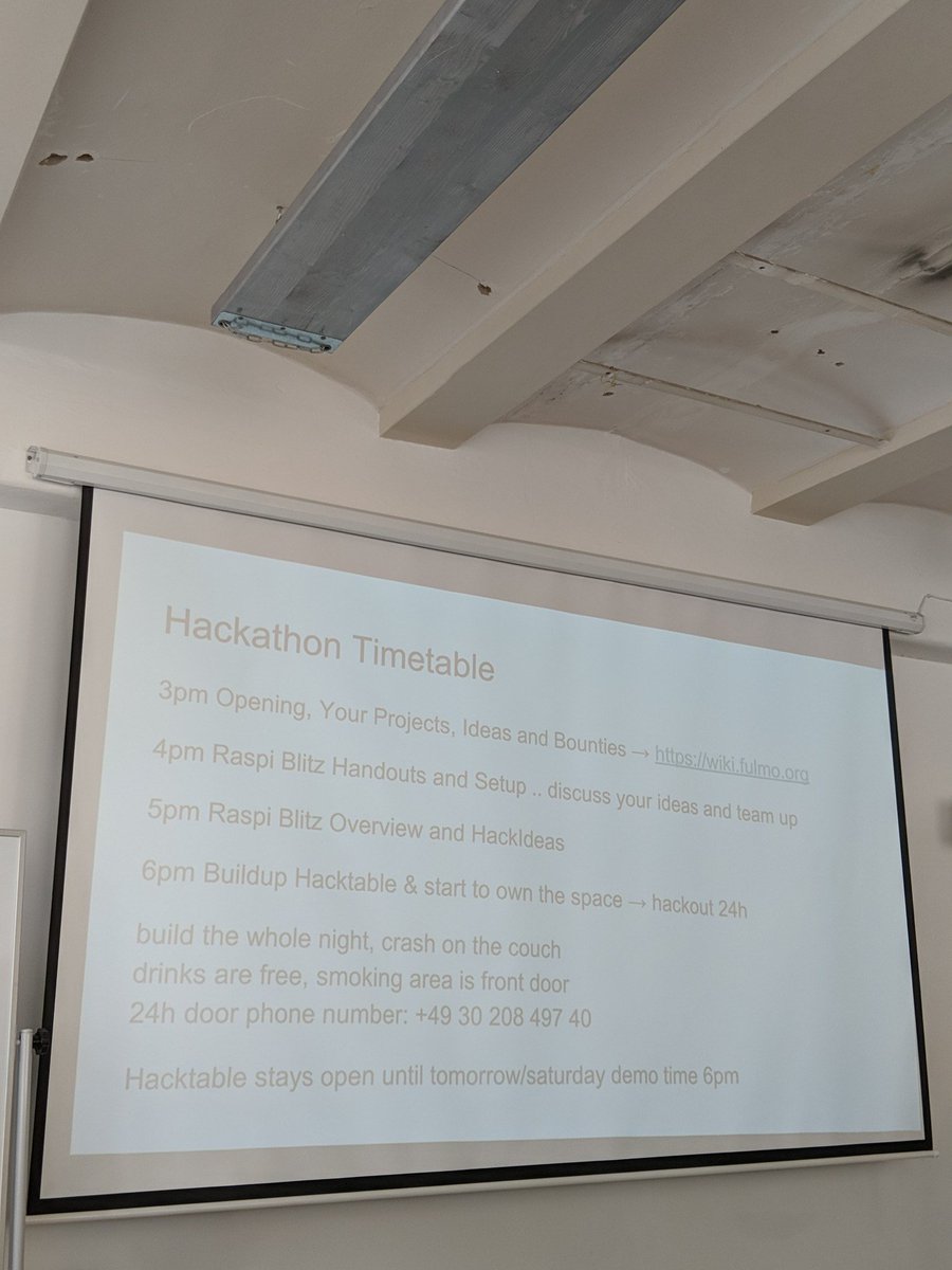 ChluNetwork's tweet image. Lightning hackathon Berlin #blockchain #bitcoin #LightningNetwork #LightningHackDay