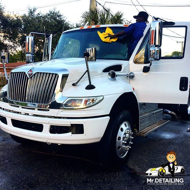 Mr_Detailing's tweet image. At @mrdeatiling size doesn’t matter! 😎🚘🚚We make shine every type of car! 🚜 From big ones, like trucks, to small ones like Mini coopers! 🚗 Visit us and don’t miss the daily offer we have for you! 😉 .
.
.
#Hollywood #MrDetailing #MrExpressGrill #Miami #AutoDetailing #Snack…