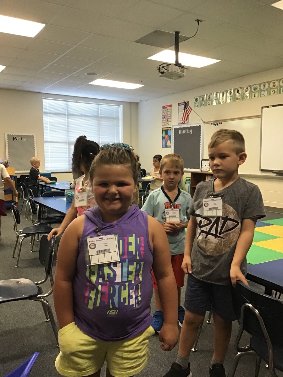 juliebarbee's tweet photo. First full day of K @bethelelem! New bengals having fun! #BESlearns #KteachersROCK #bethelbengals https://t.co/PEN0a8Vk6M