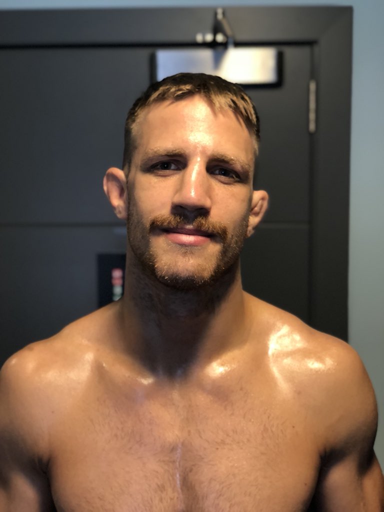 C‘mon, Lee! I‘ll fight you even if you weigh 90kg. Don‘t be scared, homie! <a href="/Lee_the_butcher/">lee chadwick</a> #CW96