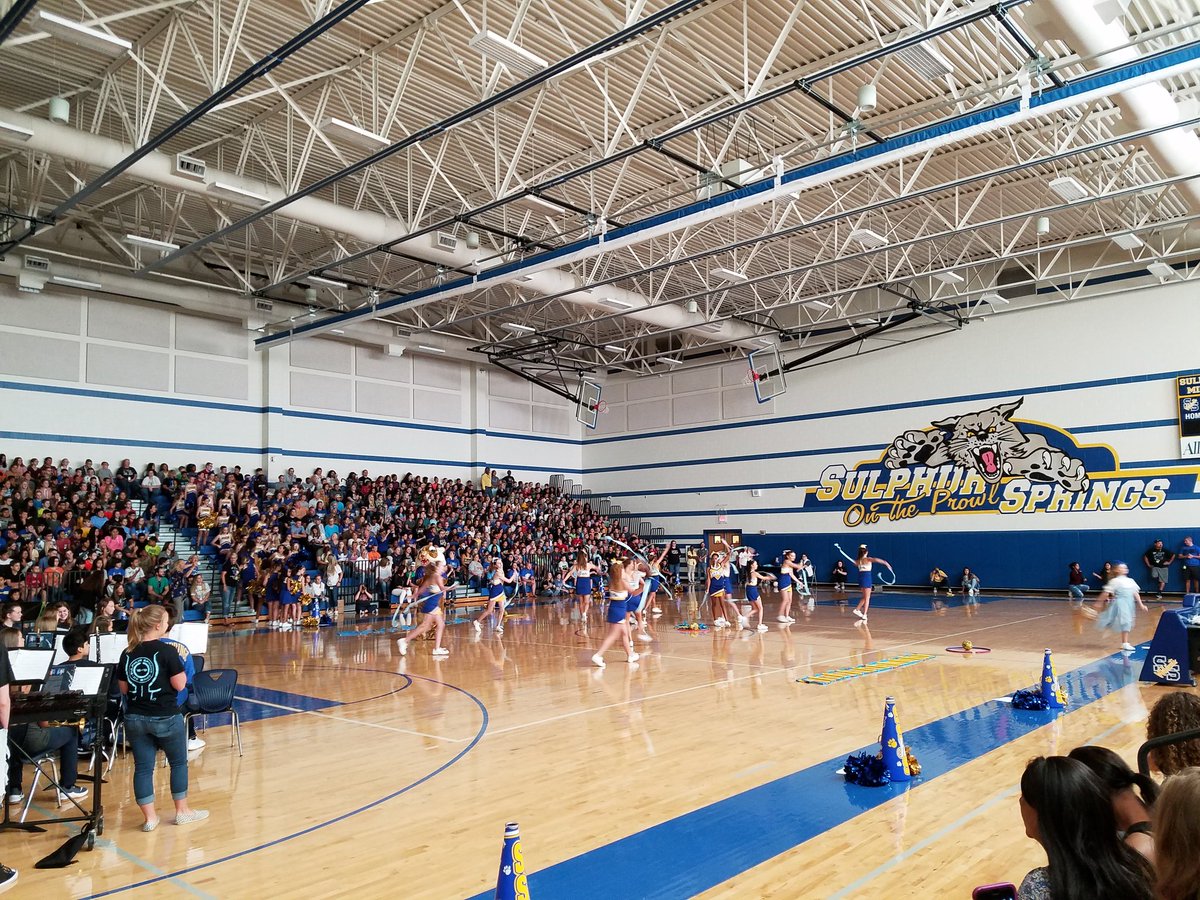 misterboedy's tweet photo. So much excitement here at the SSMS pep rally! Go Wildcats! #sulsprisd #sulsprms https://t.co/ZknwECultO