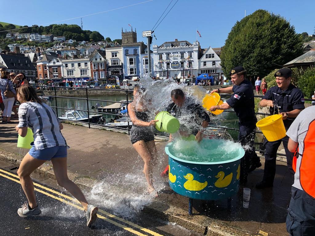DartmouthBRNC's tweet photo. Team BRNC didn't do too well at the @RoyalRegatta barrel rolling, but they achieved a respectable 2nd and 3rd in the trolley race. Must be the #RNLA training that turned them around! https://t.co/9kABLxuxOX