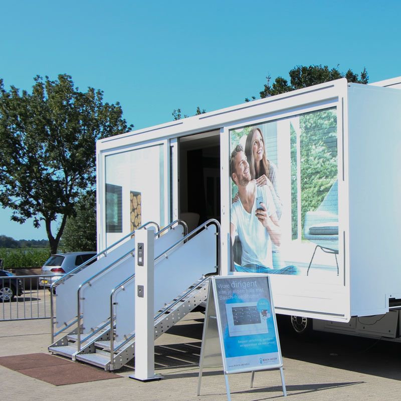 UD_installateur's tweet photo. Ook meer weten over een slim huis en hoe jij dat kan toepassen? Op zondag 16 september staan wij voor je klaar bij het Woonevent in Nieuwegein @ABB_Installatie Schrijf je in en kom langs! https://t.co/BgirAFirKG
#woonevent #woonindustrie #nieuwegein #huisautomatisering #domotica https://t.co/eXwhBJbFqT