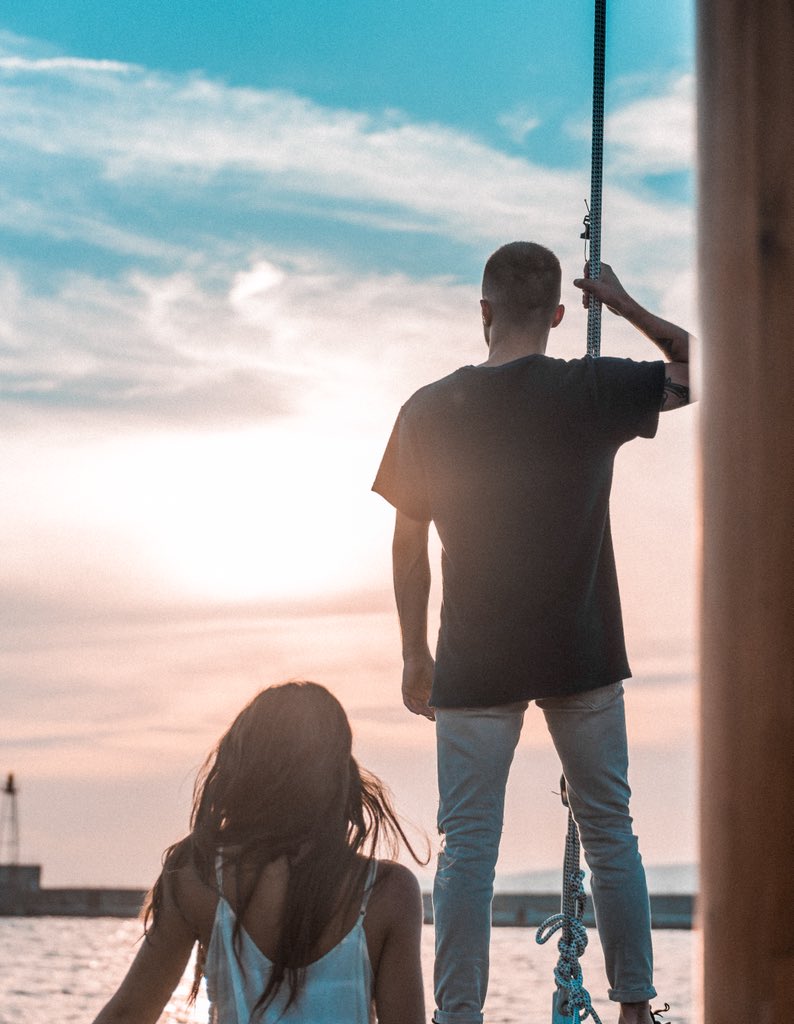 xSqueeZie's tweet photo. « Elle arrive... »
Vidéo des 10 millions : à 18h https://t.co/lM660Z6KDy