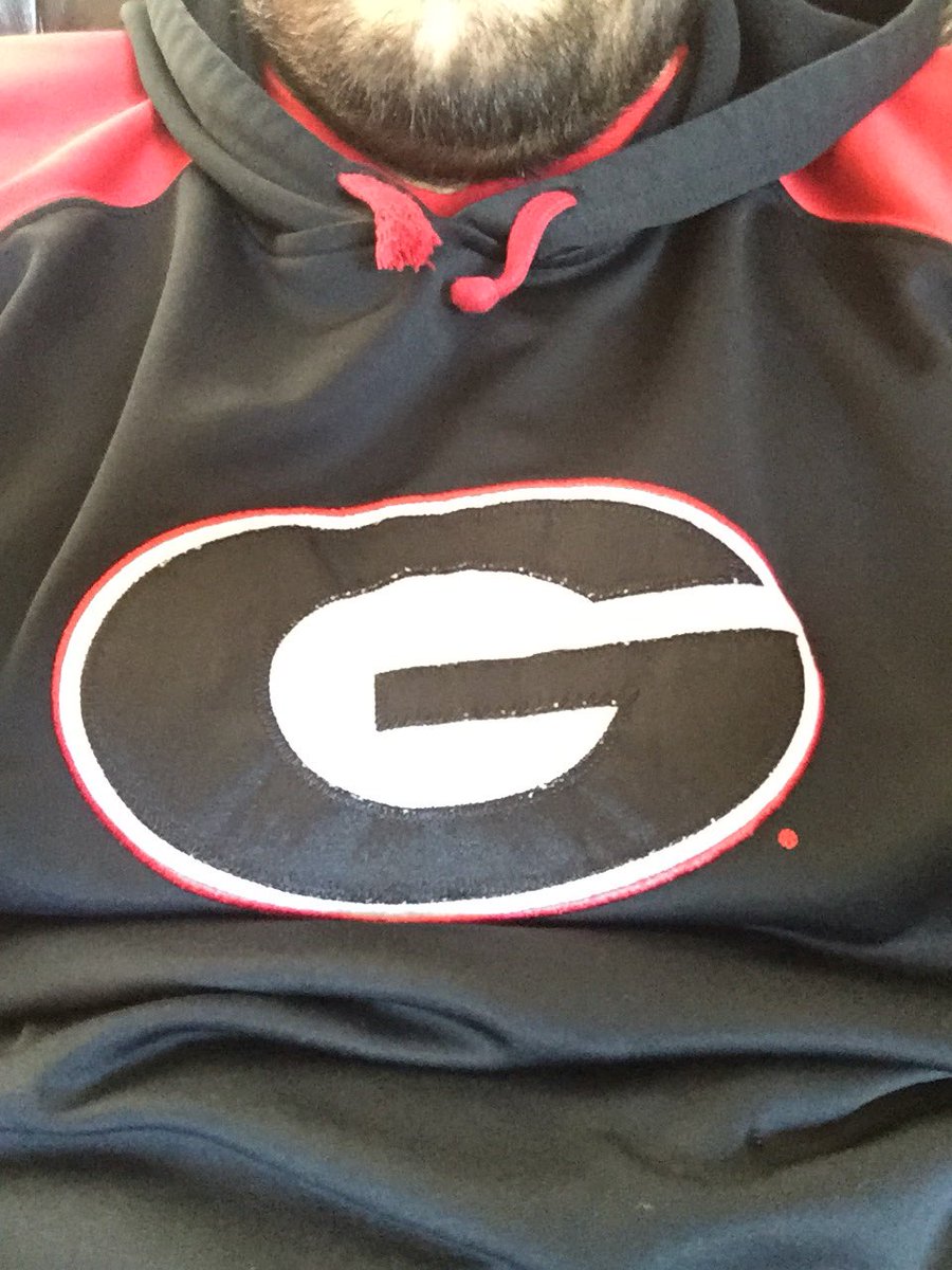 palmerwood52's tweet photo. Rocking the Power G and the silver britches!!! #GoDawgs #1Day #ReppinTheG https://t.co/y6JOAfhq0D