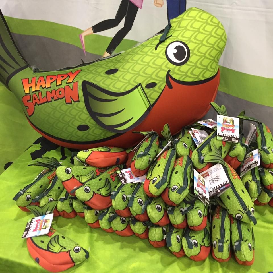 We've officially Gone Fishin' for the holiday 🎣 Don't forget to leave for Labor Day vacay without your favorite toy or game! <a href="/HappySalmonGame/">Happy Salmon</a> is a regular at #ChiTAG and packed to the gills with high-fivin’, fin-flappin’ fun. 🐟 📷 <a href="/TheGameAisle/">Kim - The Game Aisle</a>