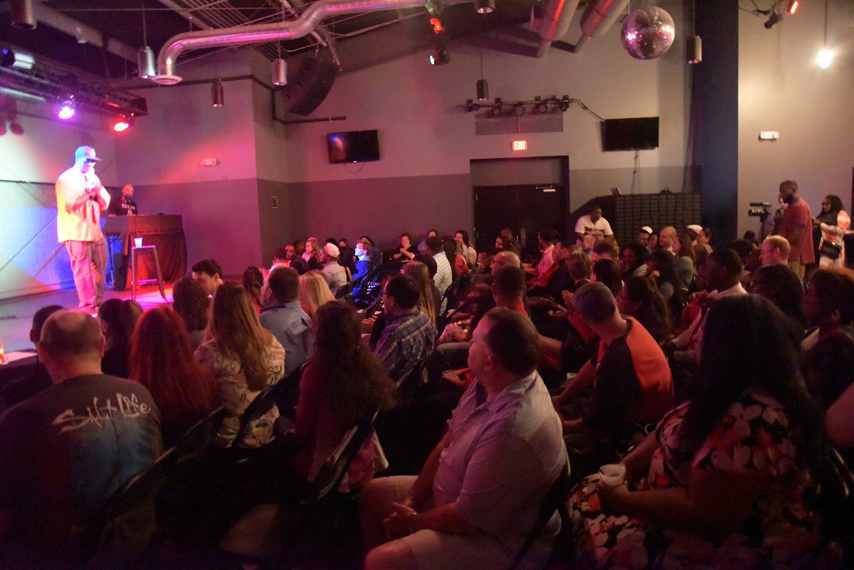 SecretGroupHTX's tweet image. Tonight, #houston! The Shortlist #standupcomedy 7 pm in the Box $9 • Rich Williams’ Joke Riot in the Showroom 8 pm $20 • Gross Lonely Boys in the Box 9 pm #paywhatyoucan • Super Bad Fridays #danceparty in the Bar at 10 pm • Late Night In The Box #comedy in the Box at 11:30!