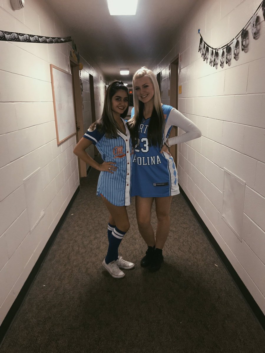 Isabel_Sanchez5's tweet photo. Happy birthday pretty ❤️ @aiden_reagan https://t.co/jJ03I8zZTA