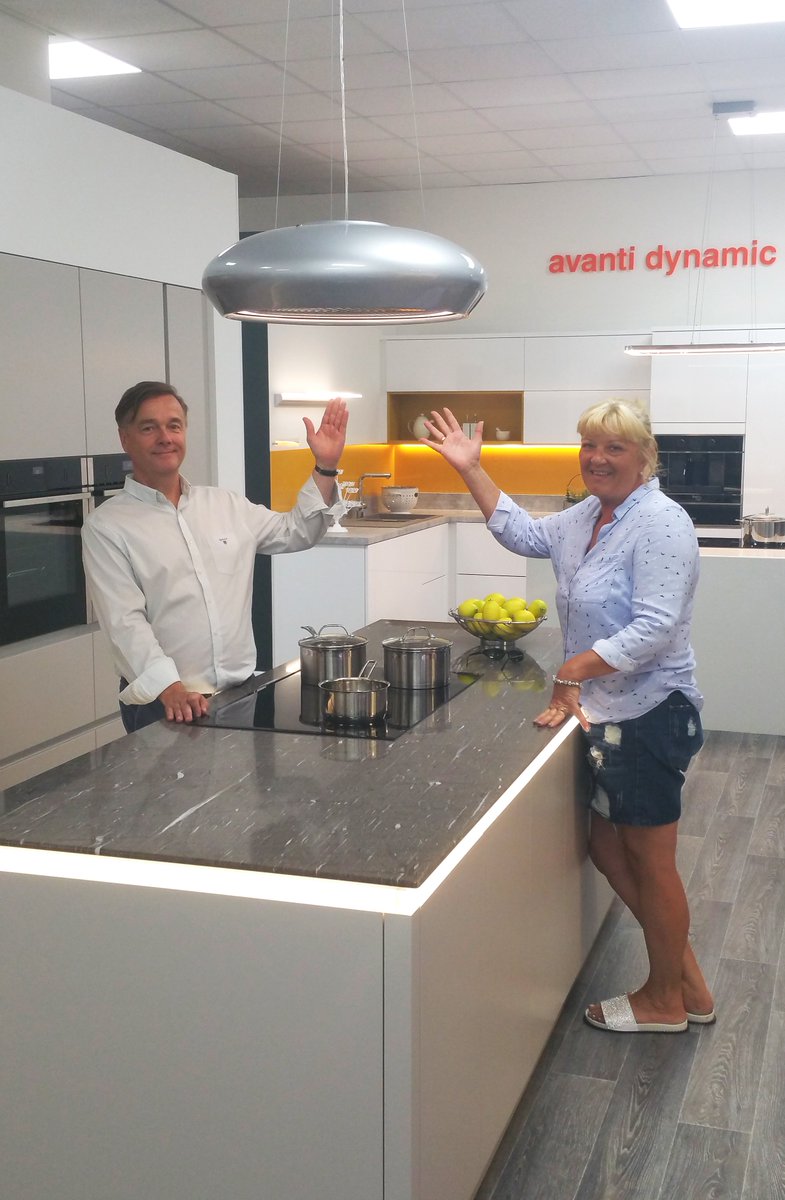 AvantiKB's tweet image. Congrats to Deb Whitehouse the winner of our Grand Designs @caple CR700 ceramic kitchen island extractor competition. 

#GrandDesigns #Caple #Competition #winner #kitchen #kitchens #kitchenisland