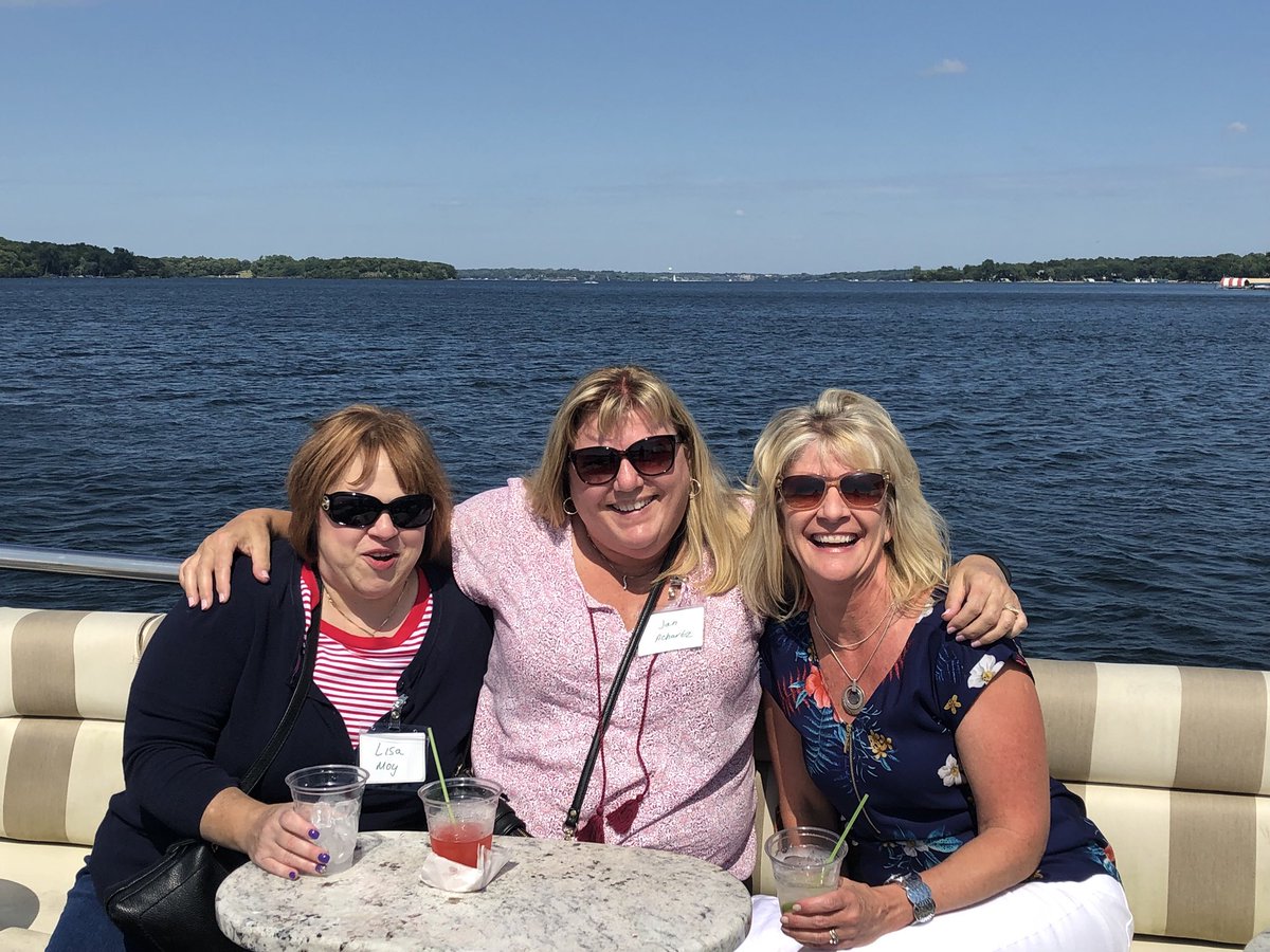 GreinerCon's tweet photo. What a beautiful day yesterday to be on the water with our friends and partners @atmosphere_ci @HGA and @Prime_PBM thank you for everyone that made it out this evening and celebrated our continued success together! 
.
#hgaarchitects #construction #mnconstruction https://t.co/vwxOjsKKiR