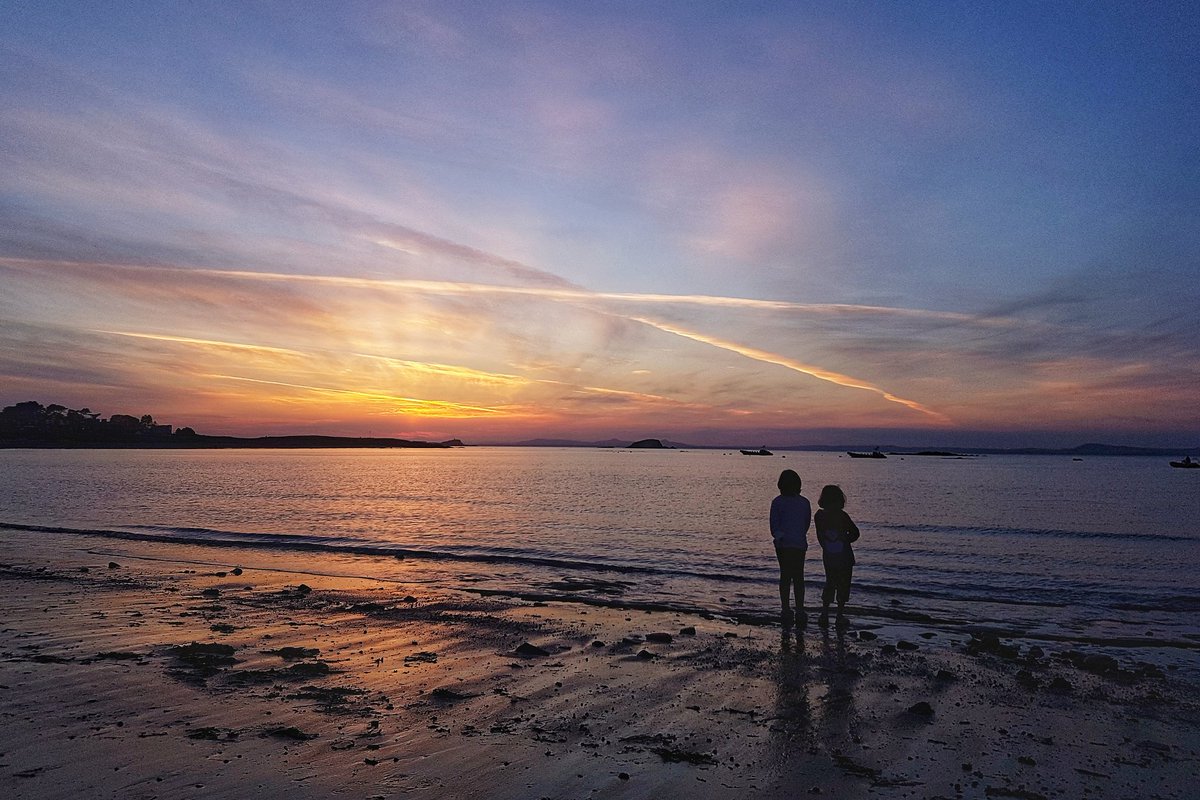 End of the day in #NorthBerwick
#solongsummer #sunset #stormhour #loveukweather