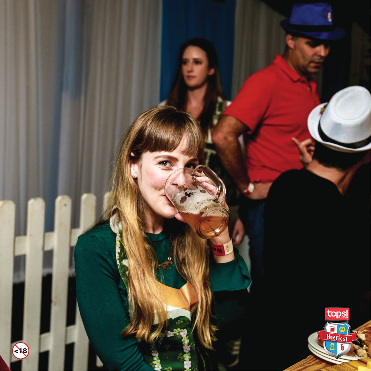 TOPSatSPAR's tweet photo. Goot food, goot bier, goot friends! All at ze #TOPSBierfest in Durban! Come join us! https://t.co/7dZxQ4kkKl