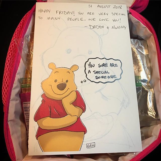 ShaneCreates's tweet photo. Happy Friday!
•
•
#lunchbox_notes #dailysketch #family #procreateart #ipadproart #digitalart #illustration #lunchbox #disney #disneyart #disneyartfeature #christipherrobin #whinniethepooh #parenting #dadlife #momlife https://t.co/R1zXjHi3Hg https://t.co/m8kiNkcXRX