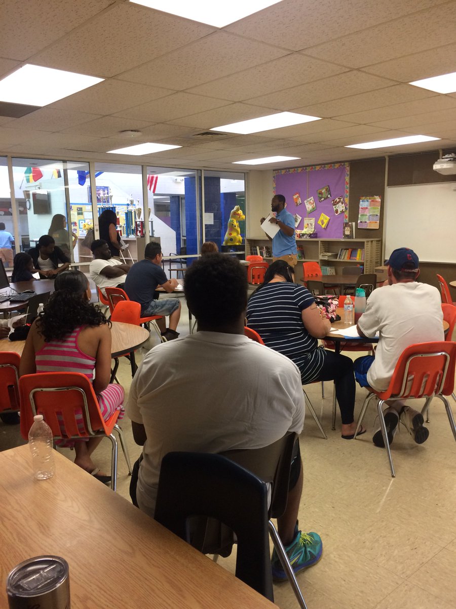CaseSchool's tweet photo. After-School All-Stars Family Friday at Case! https://t.co/4YVwXB7dX0