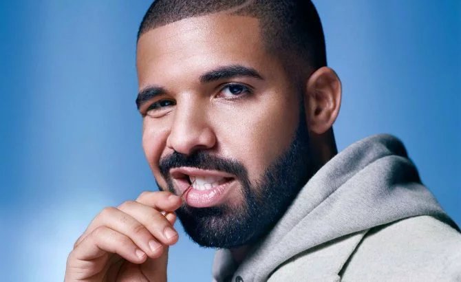 ANEWS_Net's tweet photo. Today's Top Artists on Spotify 31/8

1. Drake - 13,749,243
2. Ariana Grande - 12,245,916
3. Ozuna - 11,522,770
4. XXXTENTACION - 10,917,760
5. Travis Scott - 10,901,676
6. Post Malone - 10,087,262
7. Bad Bunny - 8,070,248
8. Khalid - 8,016,803
9. J Balvin - 7,814,710 https://t.co/ZOKMWDcKW6