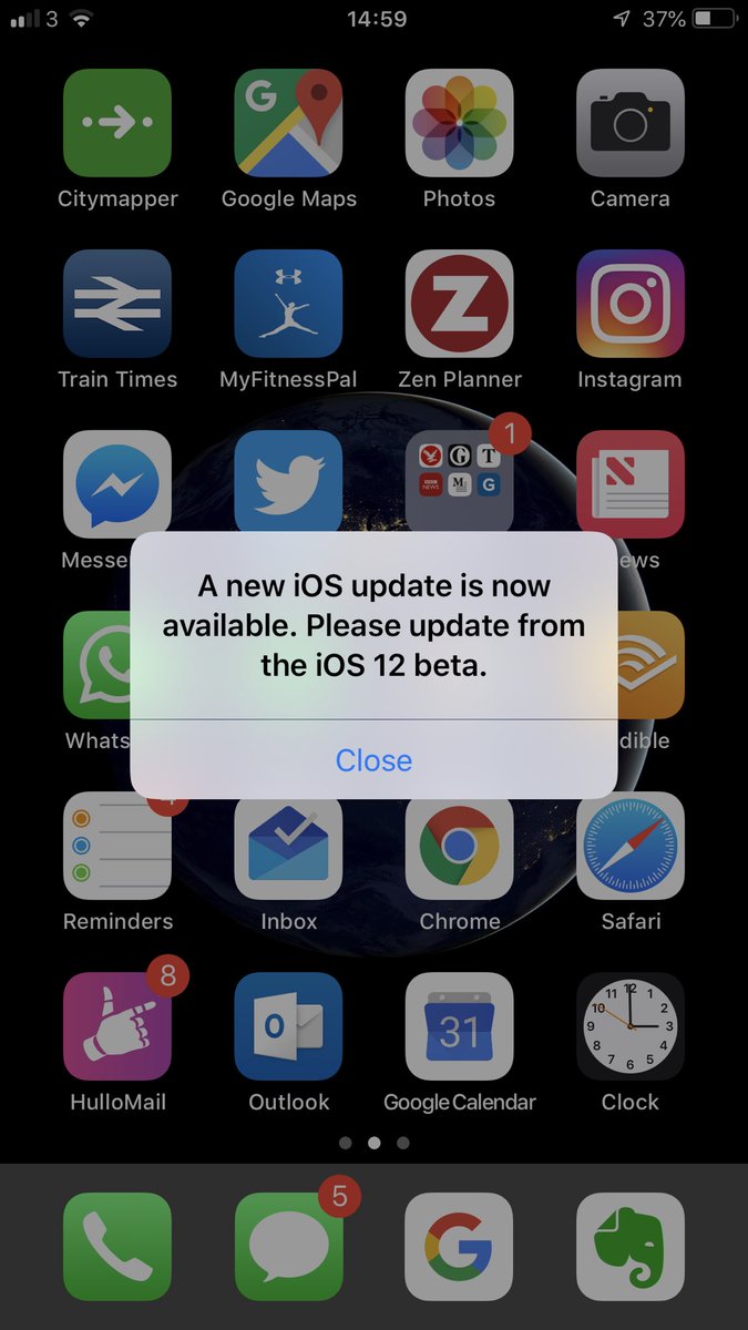 jamrock's tweet image. Solidarity with everyone getting this pop-up every 30 seconds 🤦🏼‍♀️ #ios12beta