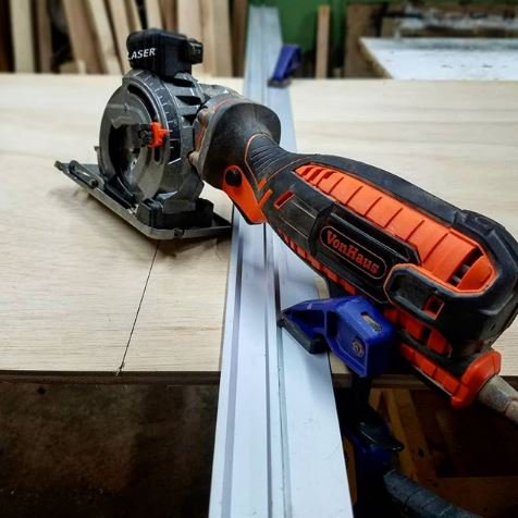 VonHausUS's tweet image. 🎉 IT&apos;S #GIVEAWAY TIME! 🎉To celebrate #LaborDay we&apos;re giving you the chance to #win one of our most popular tools; the #VonHaus Compact Circular Saw! Simply follow @VonHausUS, like &amp;amp; RT this post! Ends 11.59pm Mon 3rd, winner announced on Tues at 4pm! #freebiefriday US only.