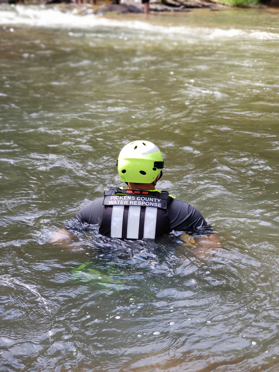 PickensCountyEM's tweet photo. Great training today by the Water Response Team at Cateechee Beach Park. Consistent training makes response second nature.
#PickensCountySC #WaterResponse #Preparedness #Training #sctweets #LaborDayWeekend2018 https://t.co/oxRMBPKZJD