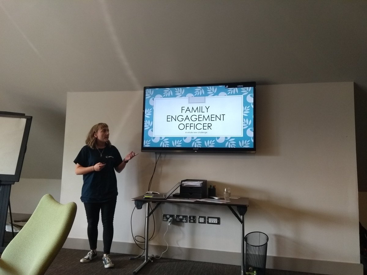 AmieRichards's tweet image. Health Mentor of the Year for Wales @HmSerian talking about her experiences at @abercynonpry123 this year working with parents and the community at the @Evolve_Impact #ANewDimension Conference! #MentorMeet #education #Wales