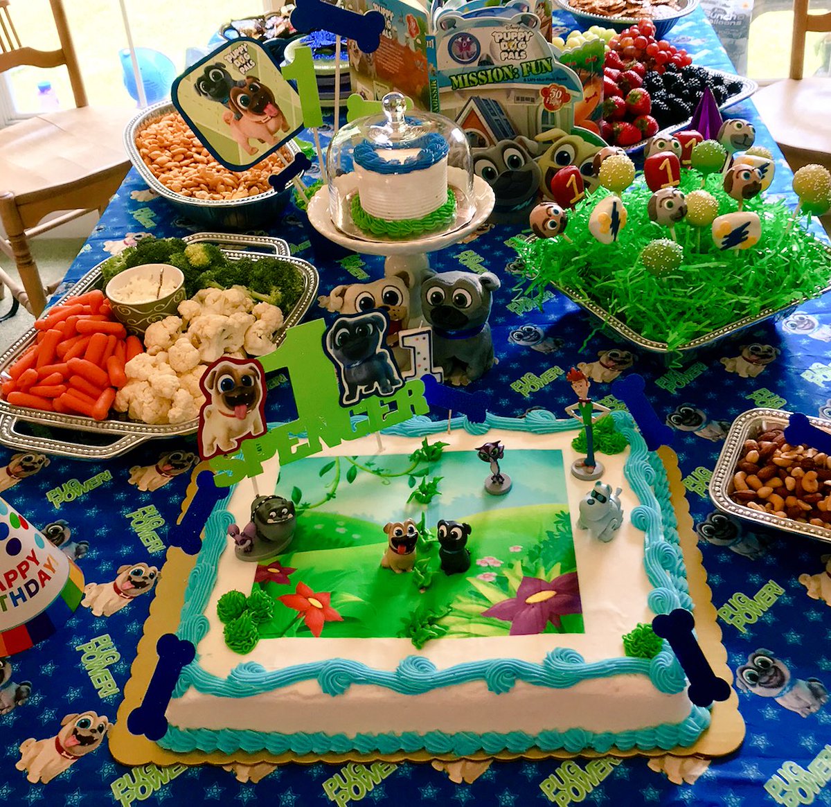 bingo and rolly birthday cake