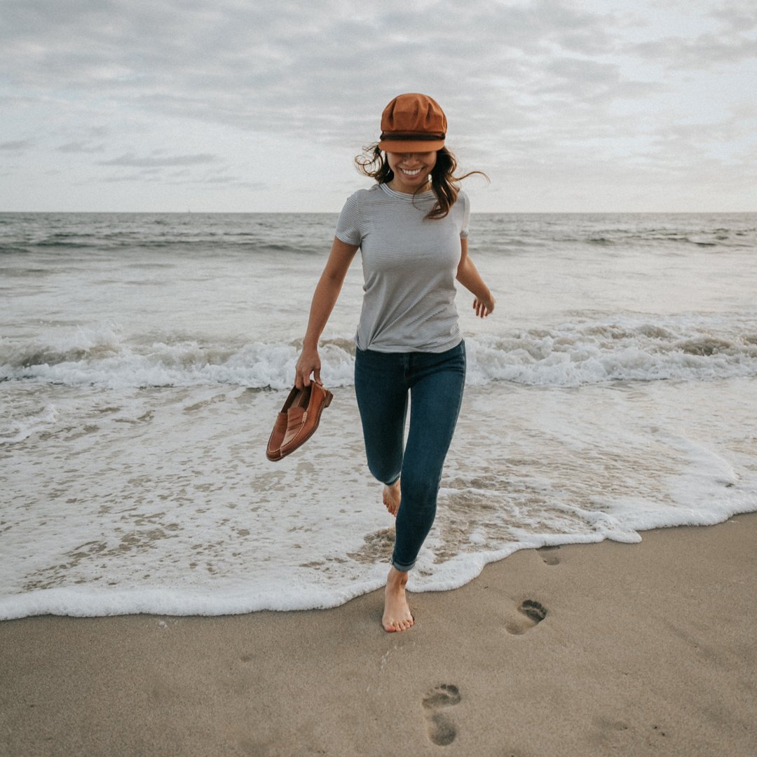 Sperry_UK's tweet photo. Chasing the tide 🌊 📷: @valezrina #SperryMyWay https://t.co/LsdsjDF1Go